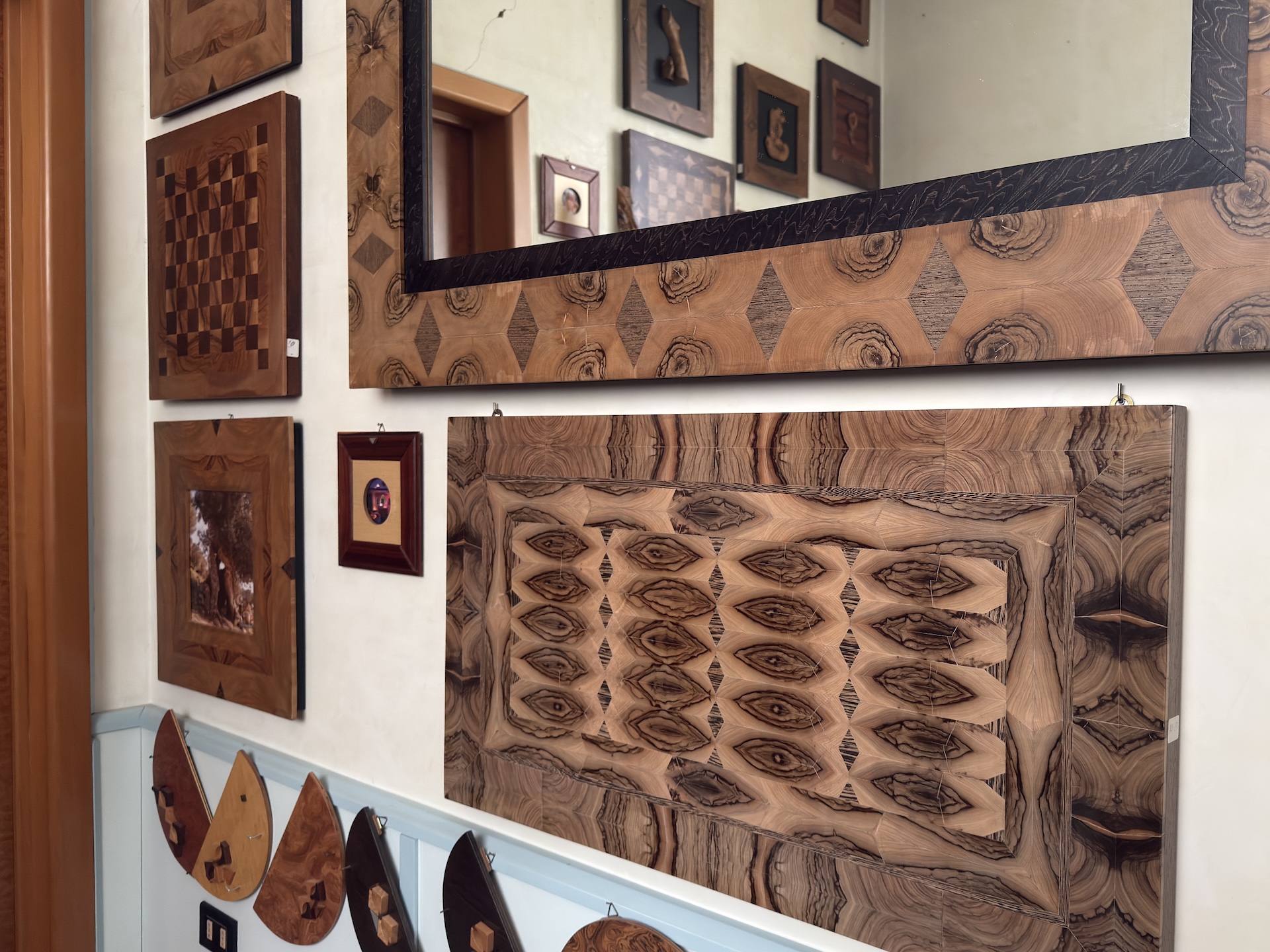 Creazioni artistiche artigianali in legno d'ulivo