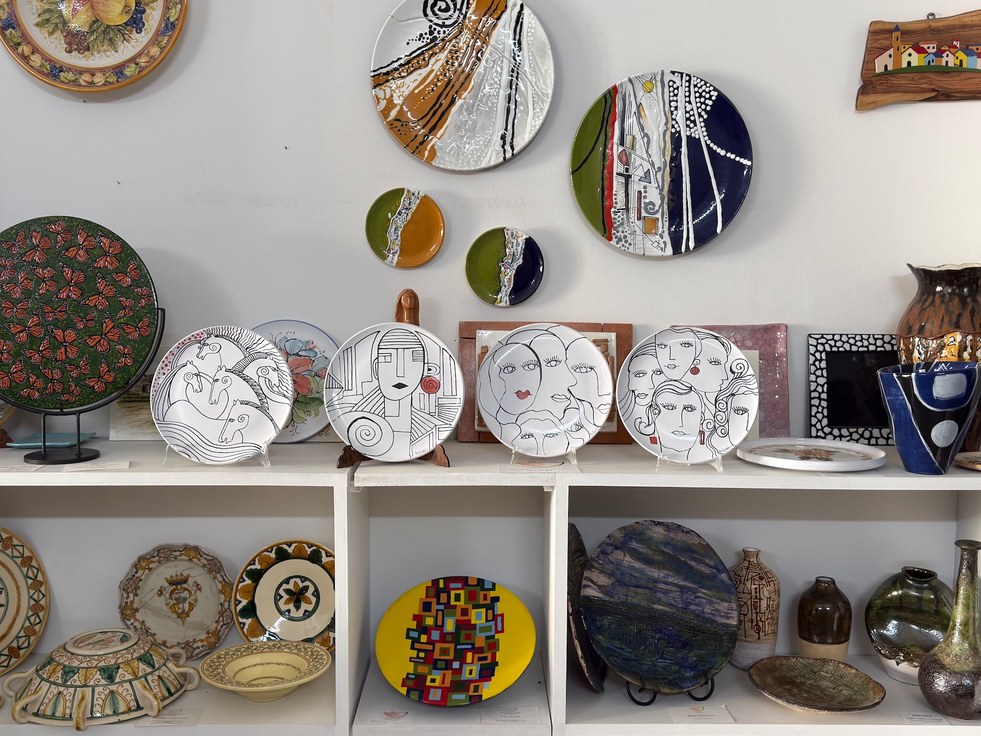 Esposizione artigianato artistico, oggetti in ceramica